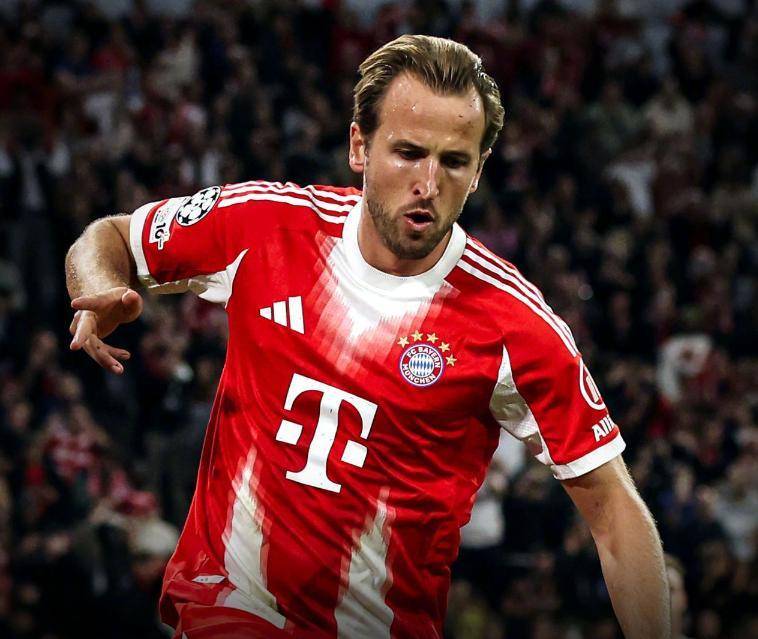 17岁小将超越穆夏拉，凯恩10连斩，拜仁4-0布鲁日，12连胜创历史